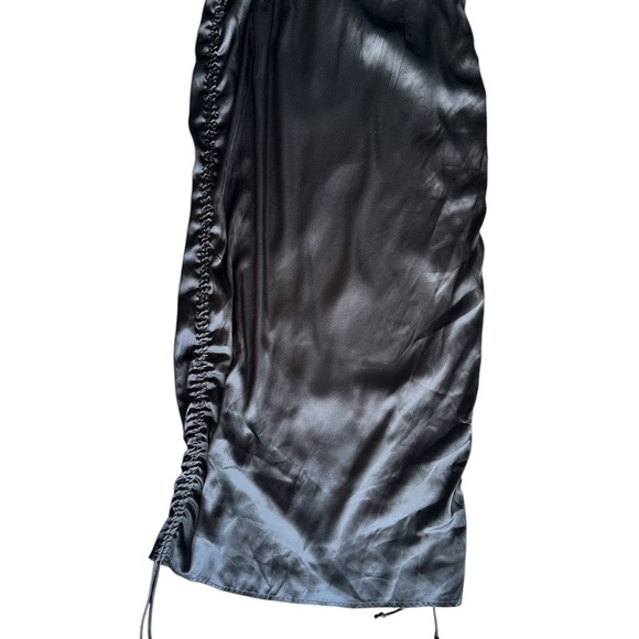 Urban Outfitters Satin Skirt Medium - Picture 2 of 11